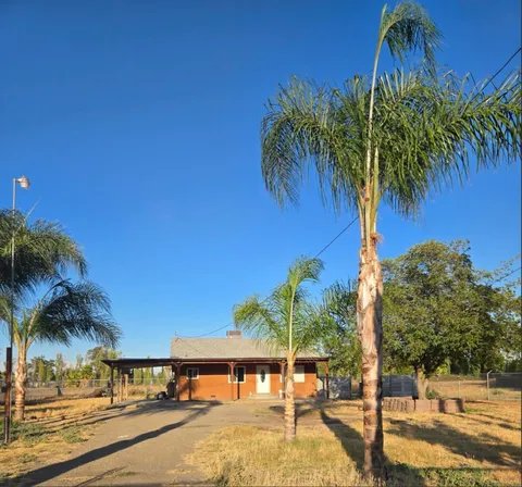 20064 State Highway 33, Dos Palos, CA 93620 - #: ML82027572