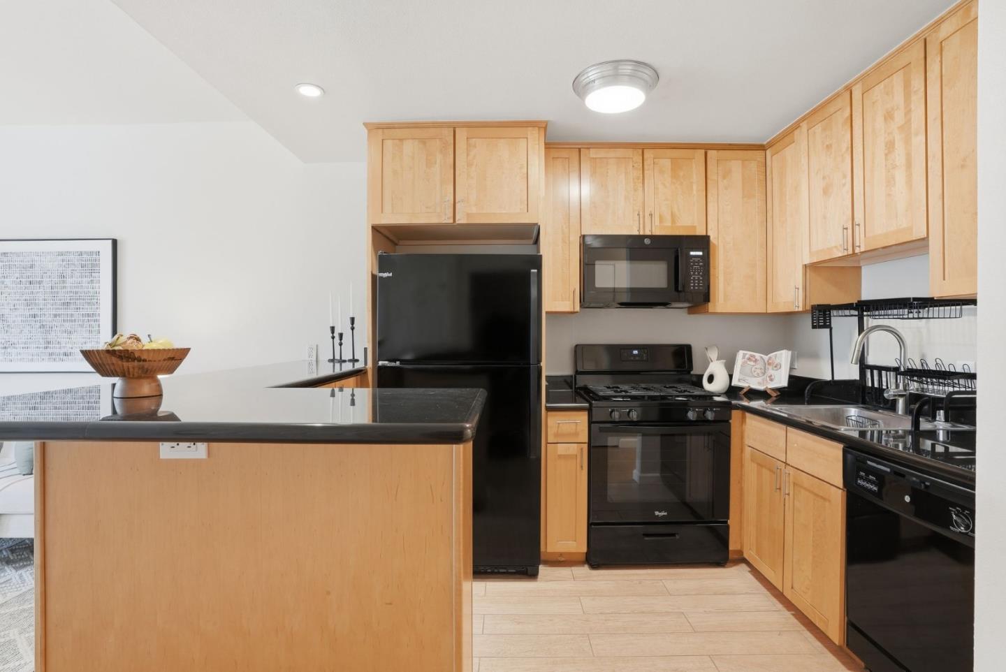 400 Alemany Boulevard 2