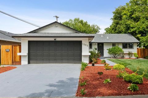 Tiny photo for 1565 Willowdale Drive, SAN JOSE, CA 95118 (MLS # ML82046093)