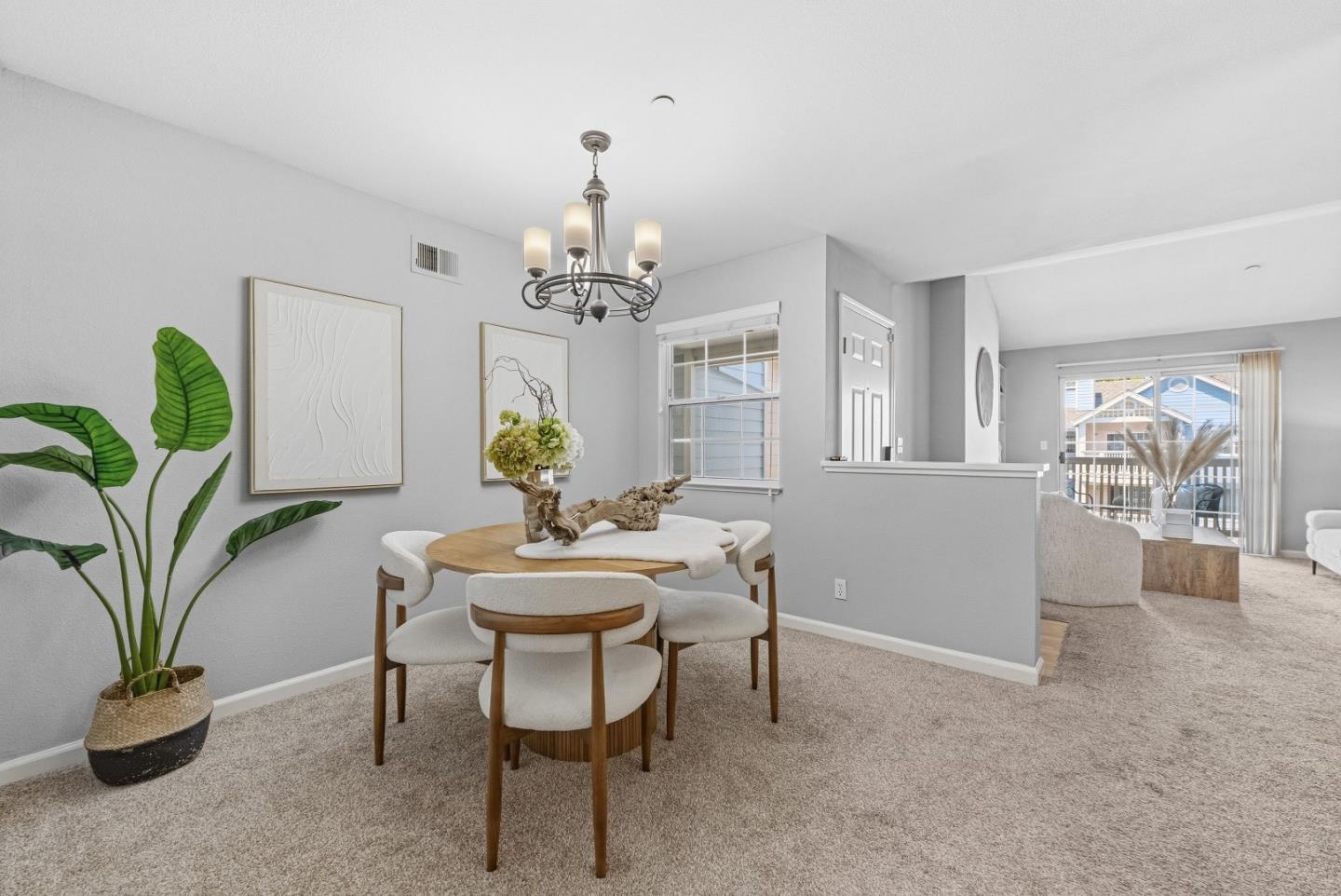 609 Arcadia Terrace 303
