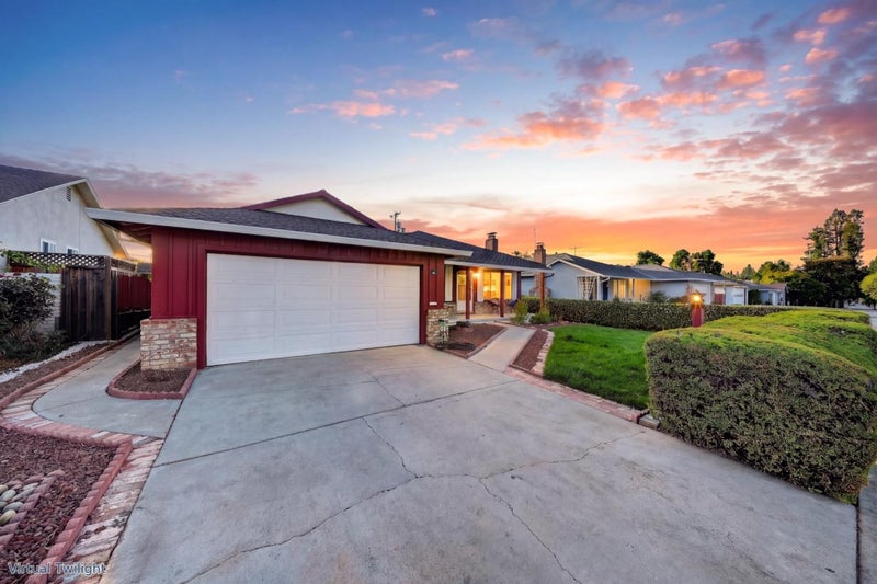 163 Sunset Avenue