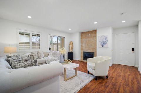 Photo of 46902 Fernald Common, FREMONT, CA 94539 (MLS # ML82035982)