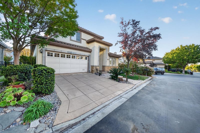 5916 Pistoia Way