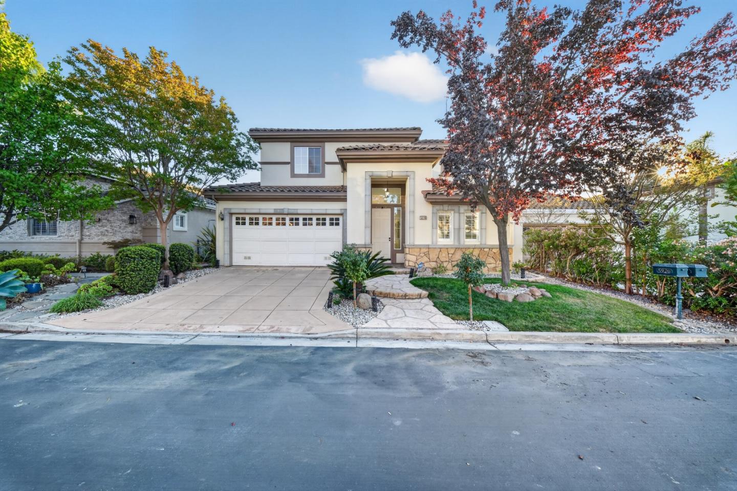 5916 Pistoia Way