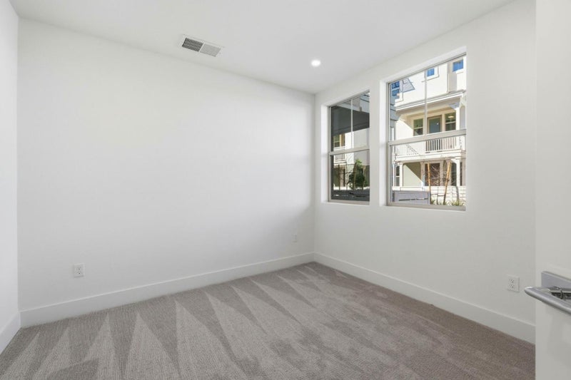 224 Oak Circle
