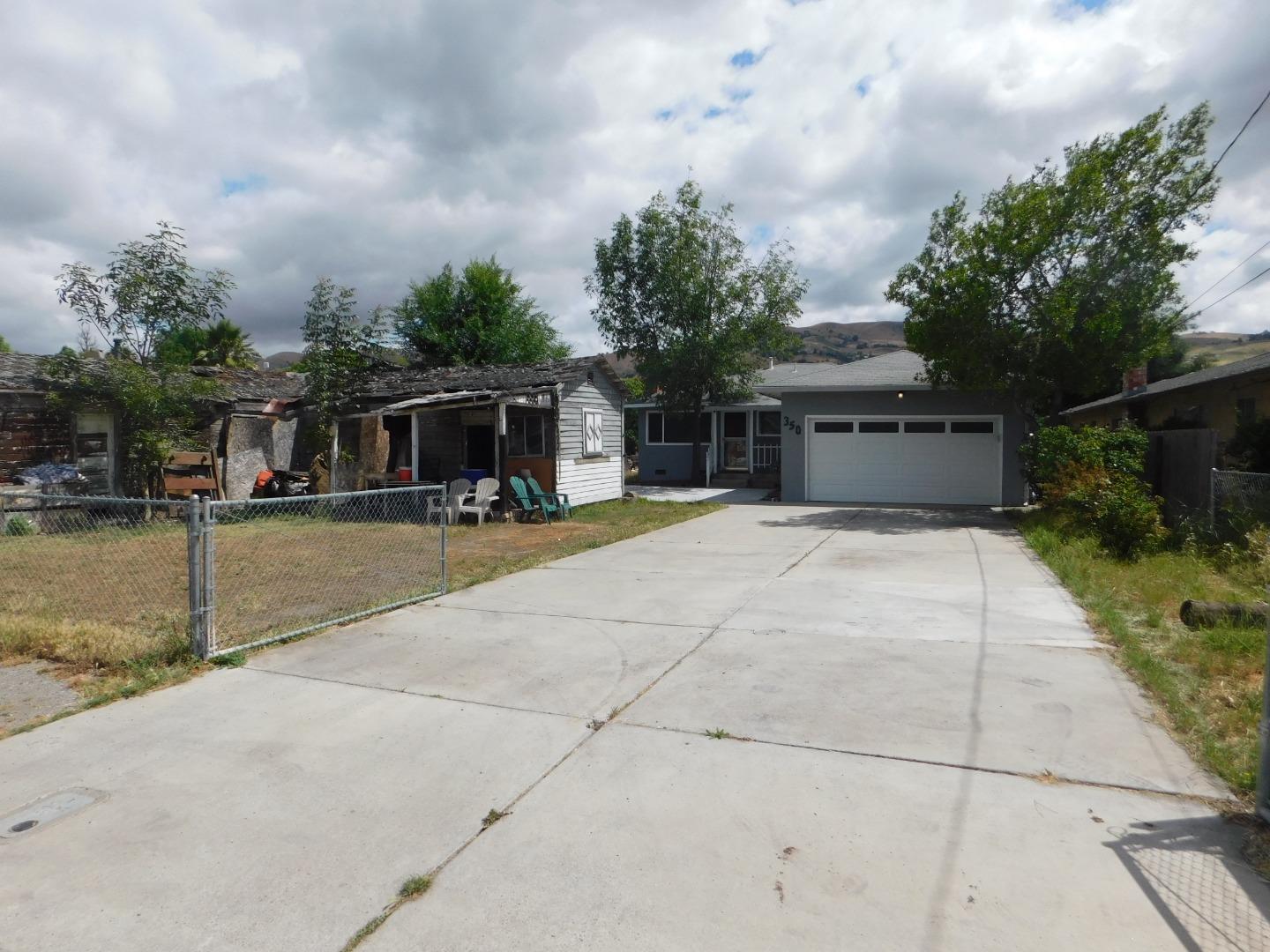 350 Gloria Avenue