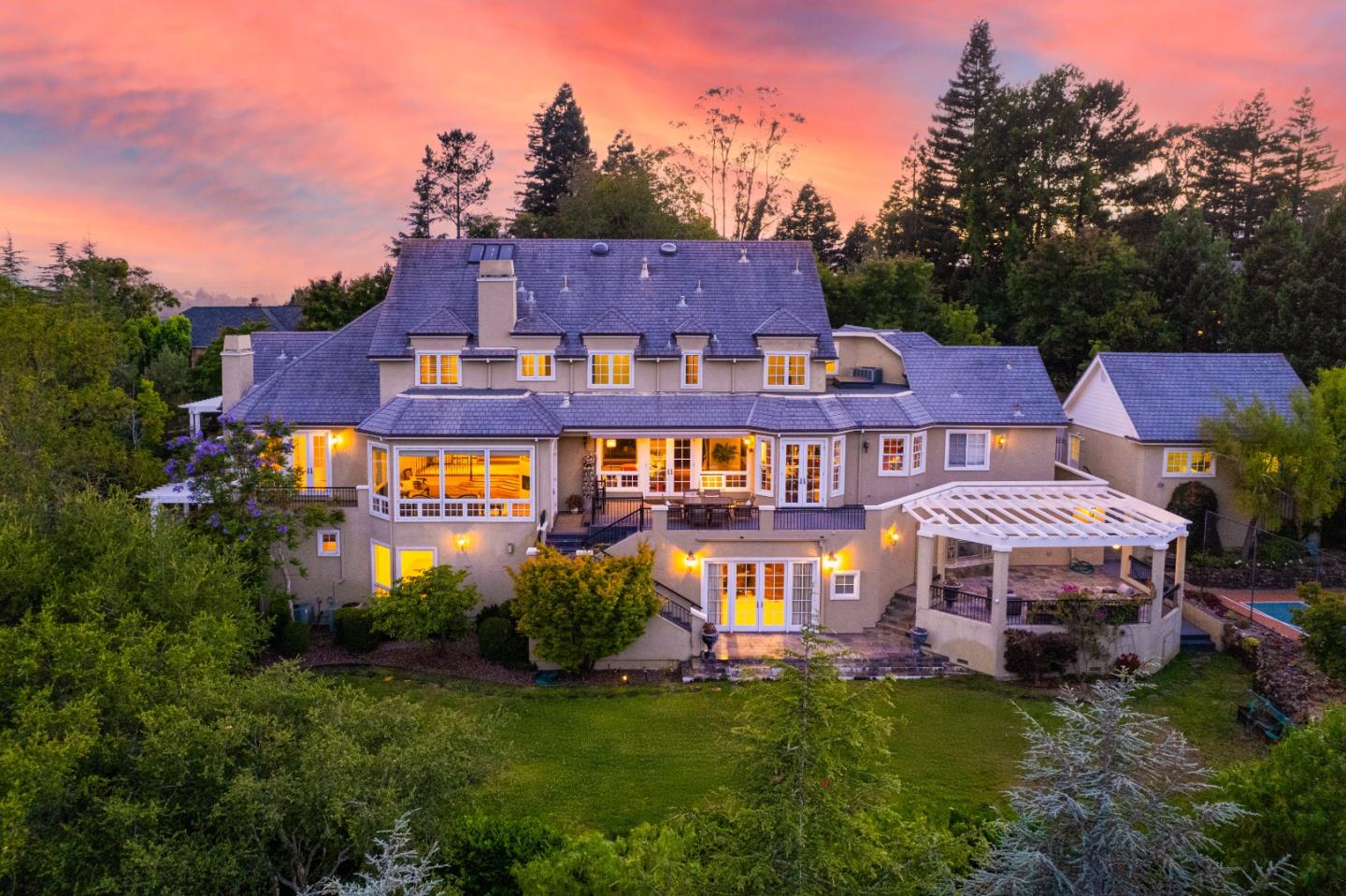 1215 Tournament Drive