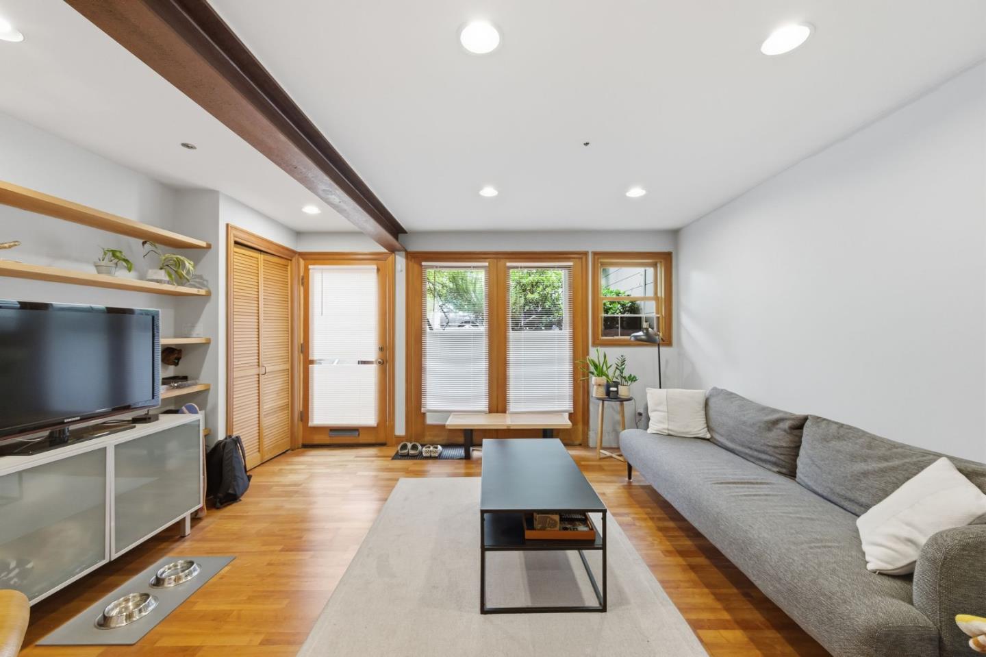 327 San Jose Avenue