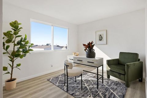 Tiny photo for 15 Eastridge Circle, PACIFICA, CA 94044 (MLS # ML82028557)