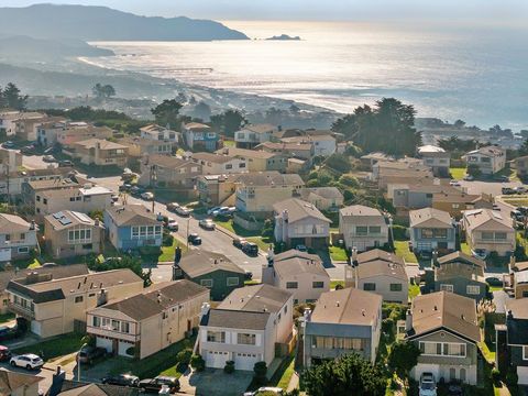 Tiny photo for 15 Eastridge Circle, PACIFICA, CA 94044 (MLS # ML82028557)