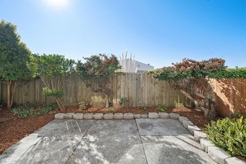 Tiny photo for 15 Eastridge Circle, PACIFICA, CA 94044 (MLS # ML82028557)