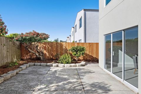 Tiny photo for 15 Eastridge Circle, PACIFICA, CA 94044 (MLS # ML82028557)
