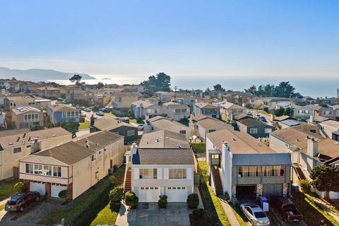 Tiny photo for 15 Eastridge Circle, PACIFICA, CA 94044 (MLS # ML82028557)