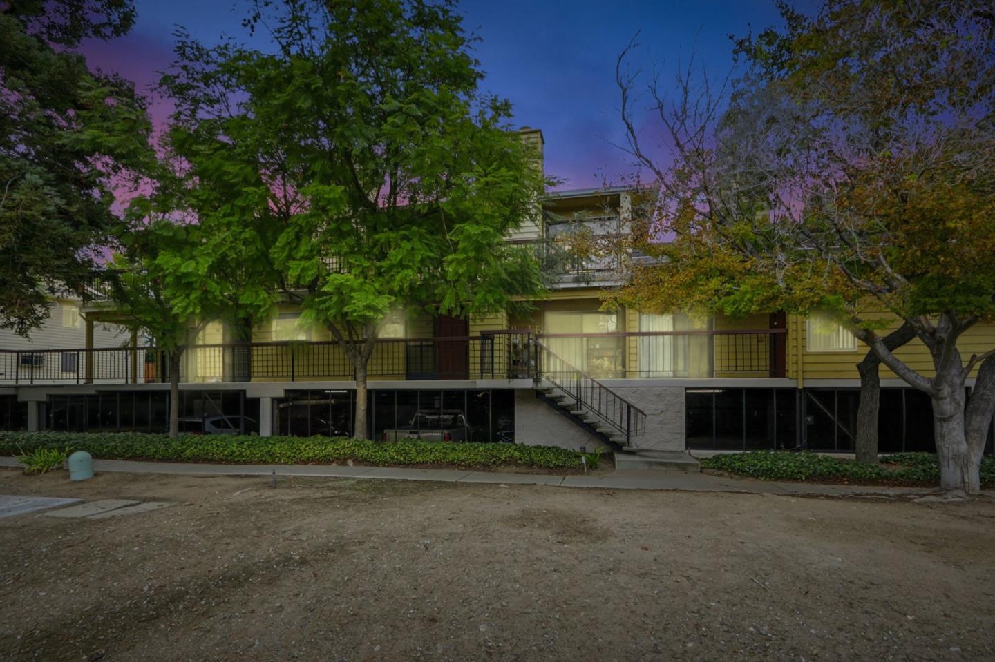 431 Northlake Drive 56