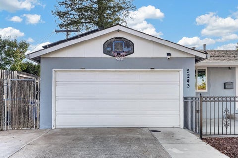 Tiny photo for 5243 Amelia Drive, San Jose, CA 95118 (MLS # ML82059383)
