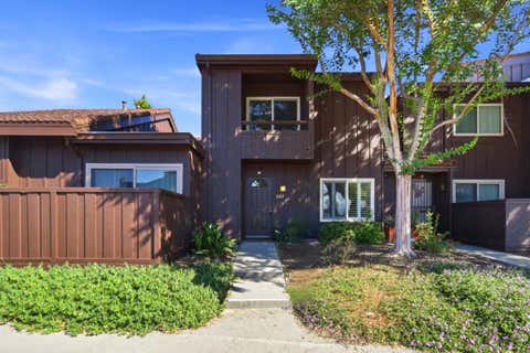 Photo of 2369 Lava Drive, SAN JOSE, CA 95133 (MLS # ML82051884)