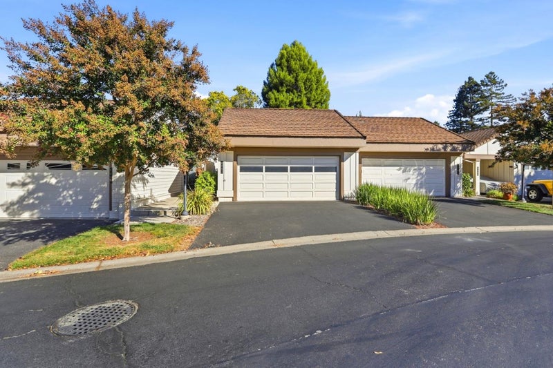 6082 Montgomery Court