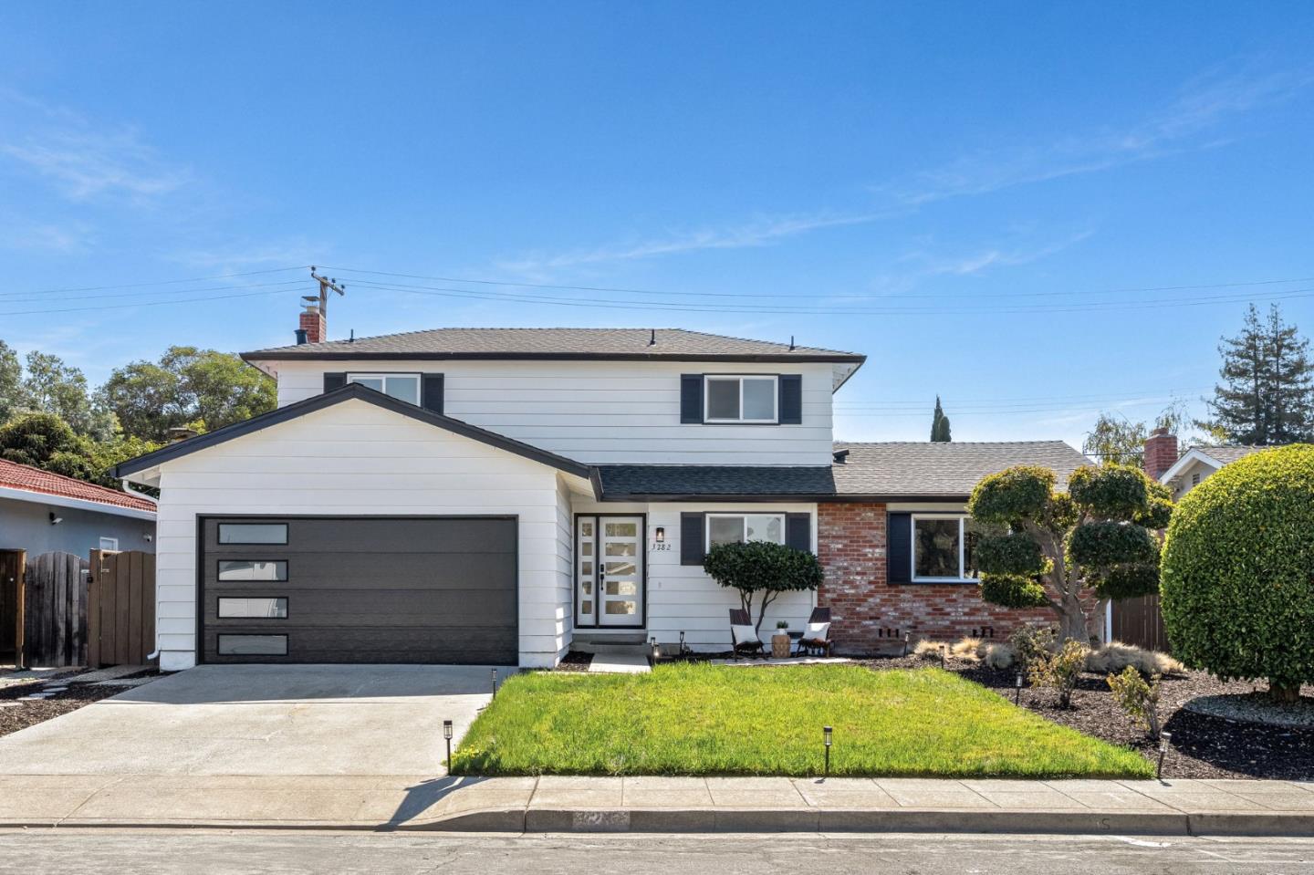 3282 Loma Alta Drive