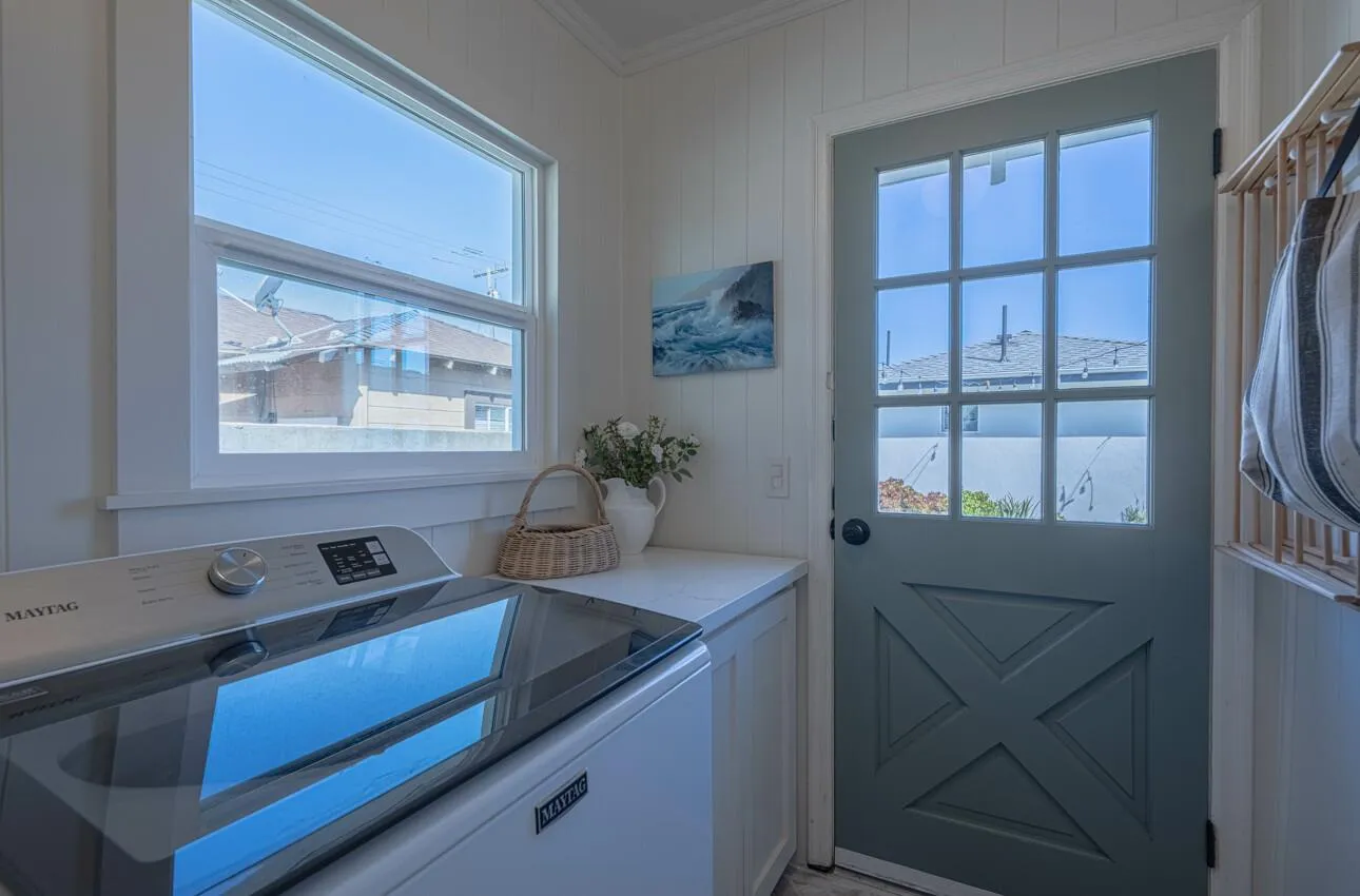 Salinas, California 93905, United States, ,Residential,Active,136201