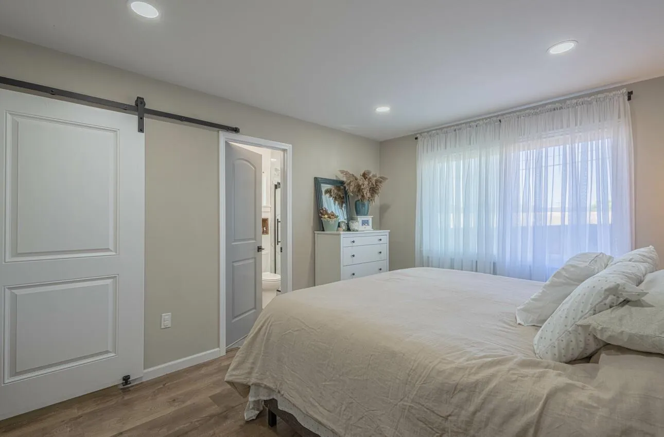 Salinas, California 93905, United States, ,Residential,Active,136201