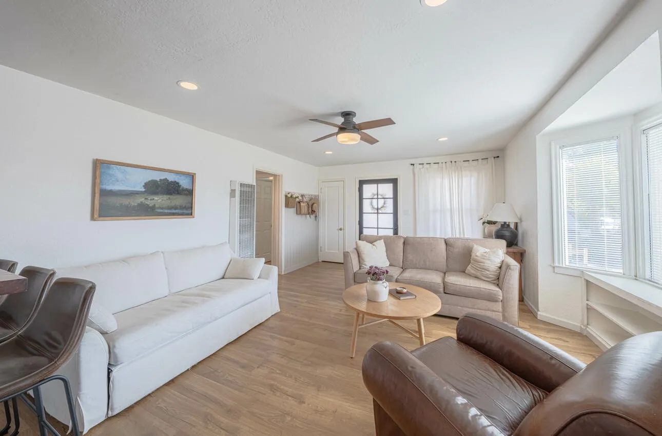 Salinas, California 93905, United States, ,Residential,Active,136201