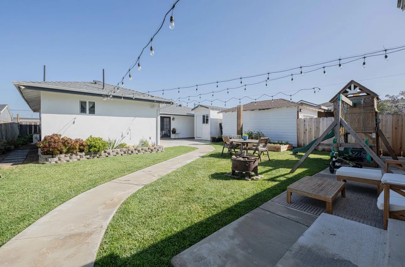 Salinas, California 93905, United States, ,Residential,Active,136201