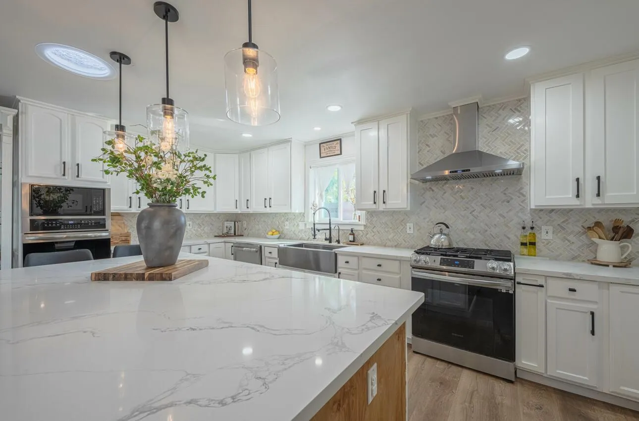 Salinas, California 93905, United States, ,Residential,Active,136201