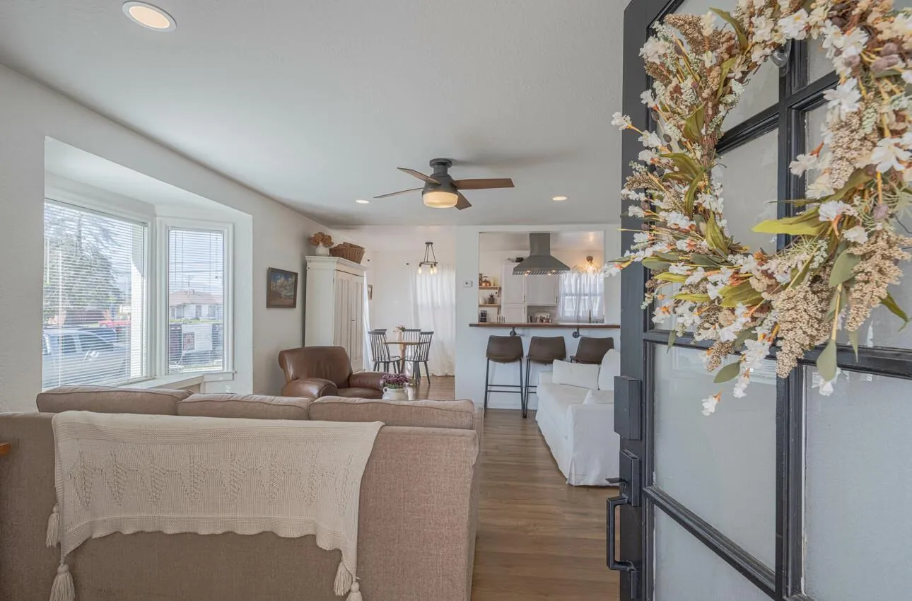 Salinas, California 93905, United States, ,Residential,Active,136201