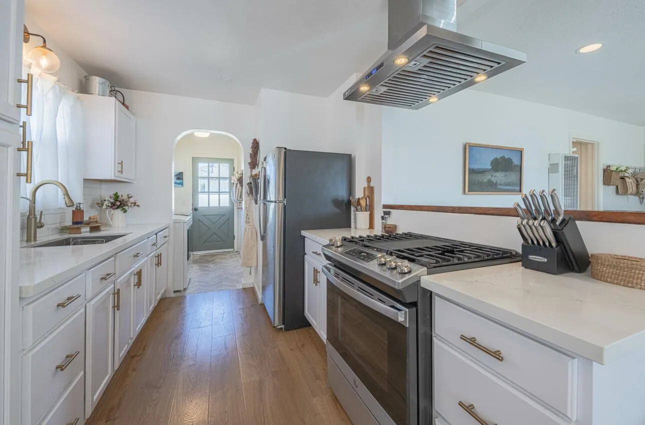 Salinas, California 93905, United States, ,Residential,Active,136201