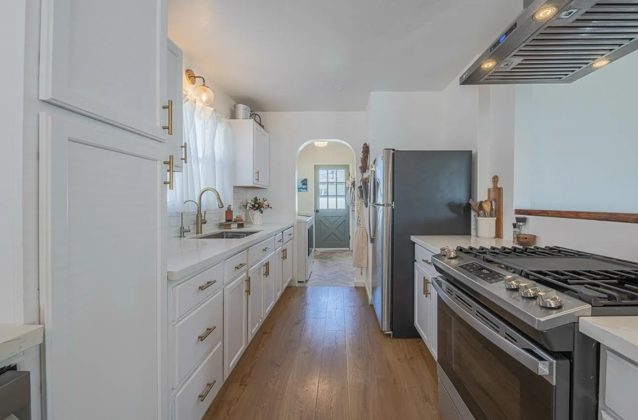 Salinas, California 93905, United States, ,Residential,Active,136201