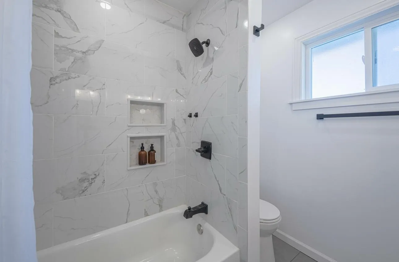 Salinas, California 93905, United States, ,Residential,Active,136201