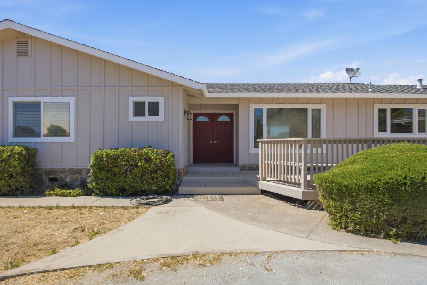 1135 Manning Court