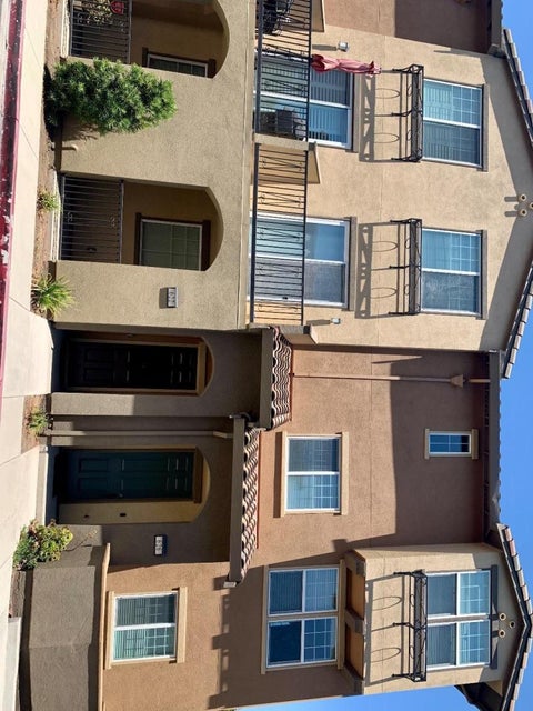 Tiny photo for 622 Almaden Walk Loop, SAN JOSE, CA 95125 (MLS # ML82060902)