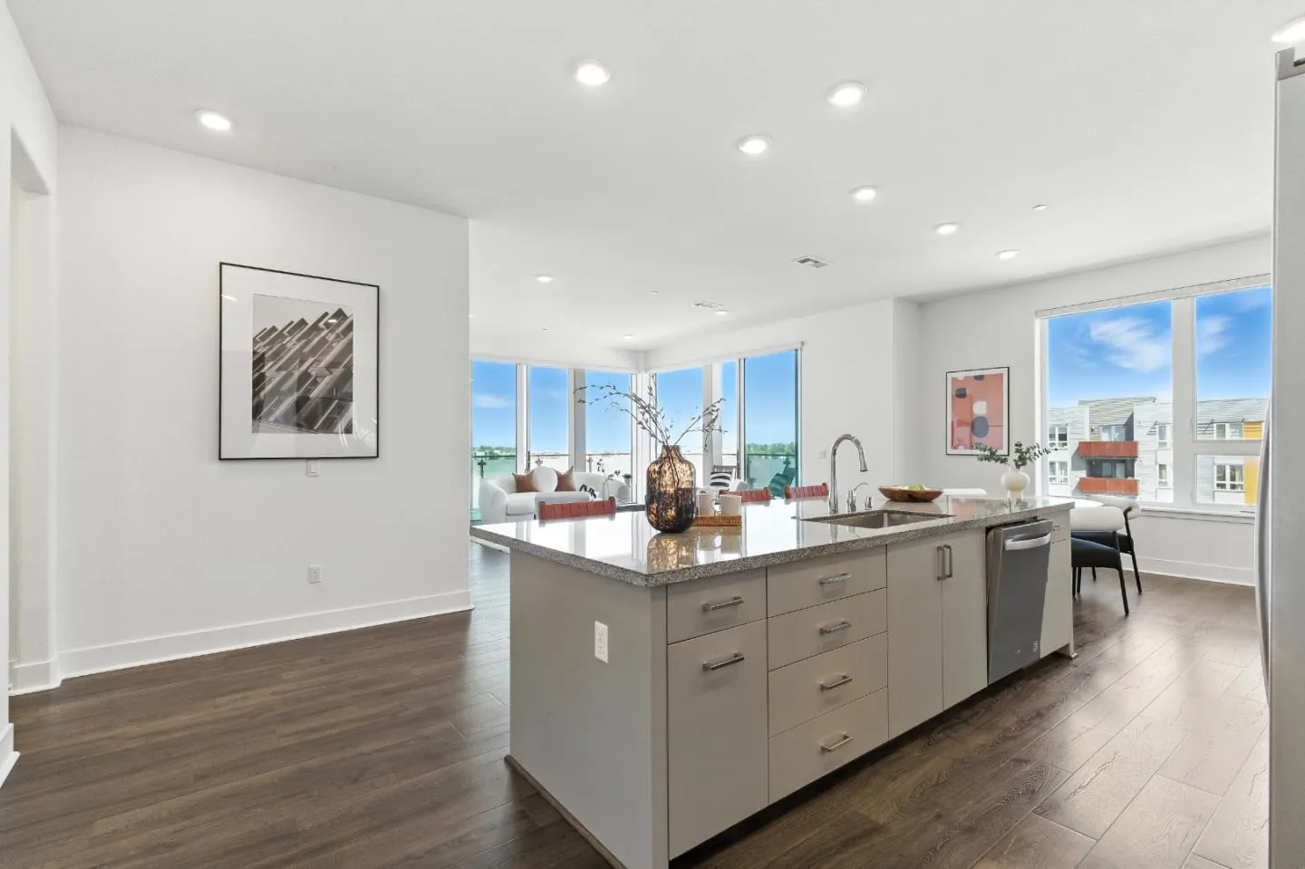 Fremont, California 94539, United States, 3 Bedrooms Bedrooms, ,2 BathroomsBathrooms,Residential,Active,160675