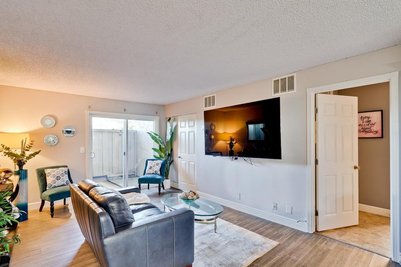 259 Capitol Avenue 163