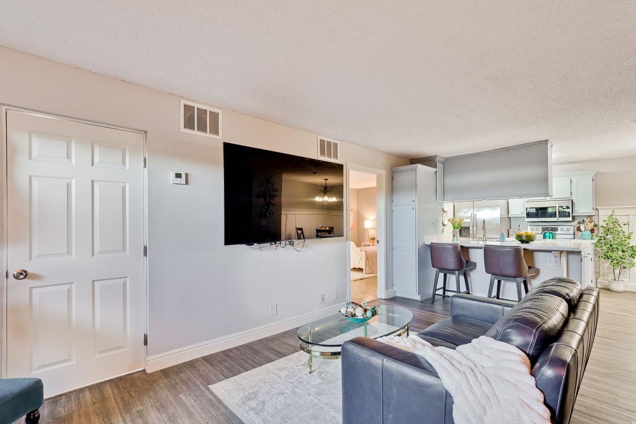 259 Capitol Avenue 163