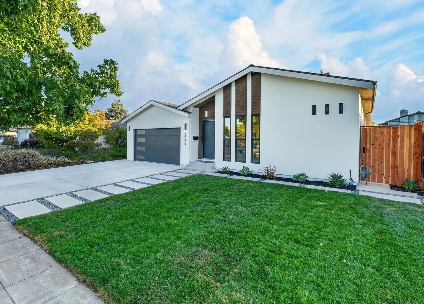 2929 Lexford Avenue