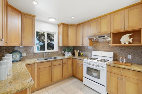 Tiny photo for 26392 Flamingo Avenue, HAYWARD, CA 94544 (MLS # ML82057504)
