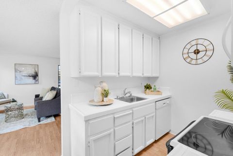 Tiny photo for 5534 Makati Circle, San Jose, CA 95123 (MLS # ML82054121)