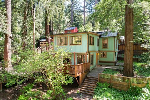 Photo of 414 Hiawatha Road, BOULDER CREEK, CA 95006 (MLS # ML82043697)