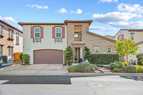 Photo of 2846 Roundstone Drive, Gilroy, CA 95020 (MLS # ML82025245)