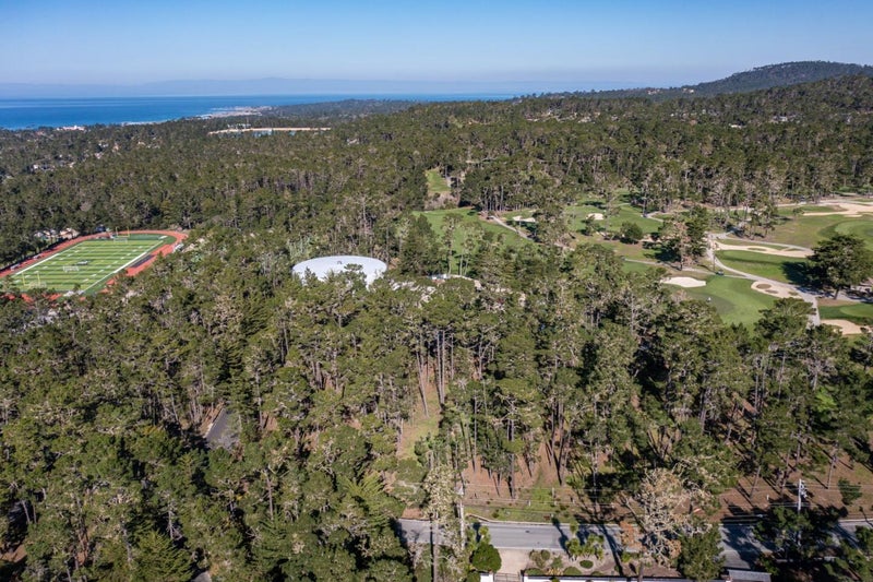 1401 Viscaino Road