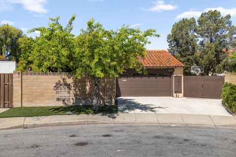 Photo of 2323 Abaca Way, Fremont, CA 94539 (MLS # ML82044079)