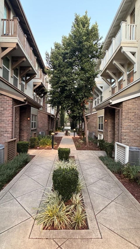 Photo of 4027 Clare Street, DUBLIN, CA 94568 (MLS # ML82059840)