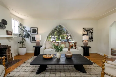 941 College Avenue, Palo Alto, CA 94306 - #: ML82039548