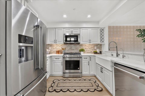 Tiny photo for 6917 Rodling Drive #A, San Jose, CA 95138 (MLS # ML82054628)
