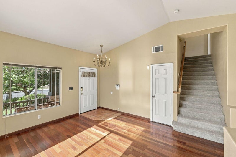 4421 Whitehoof Way