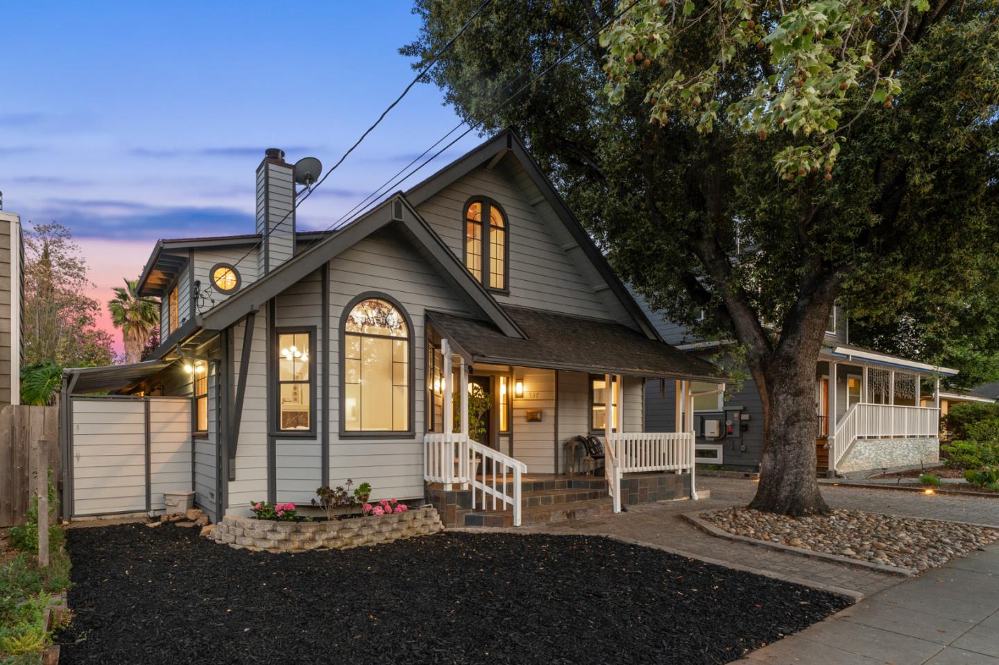 537 Mountain View Avenue