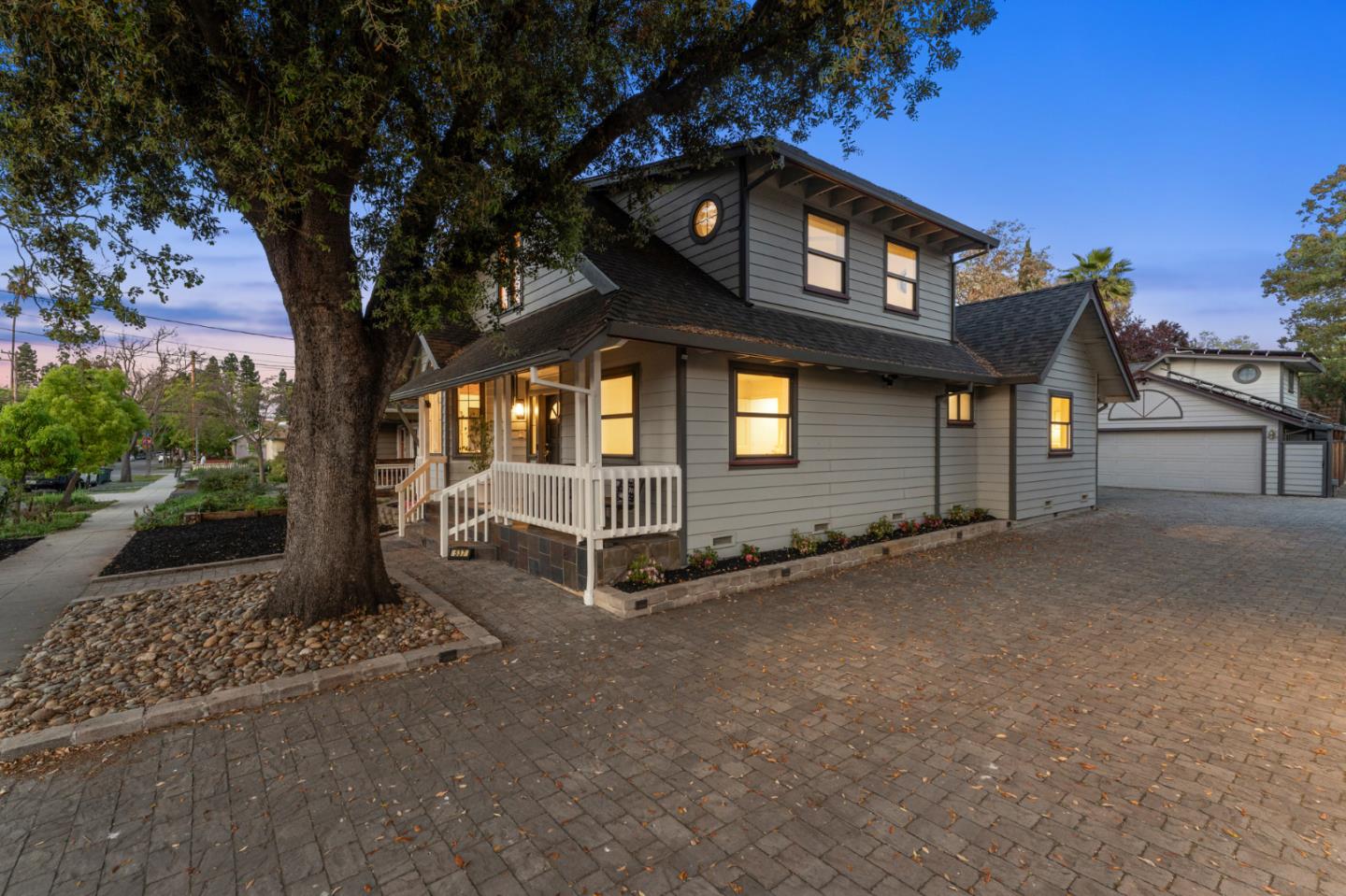 537 Mountain View Avenue