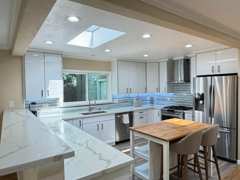 Tiny photo for 638 Rand Street, San Mateo, CA 94401 (MLS # ML82035367)